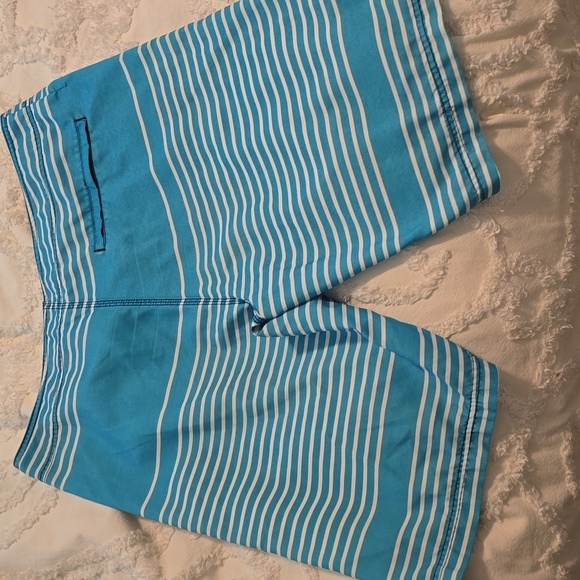 Mens Hurley Blue and White Board Shorts Quick-Drying Swimwear 36in Waist - Picture 3 of 6